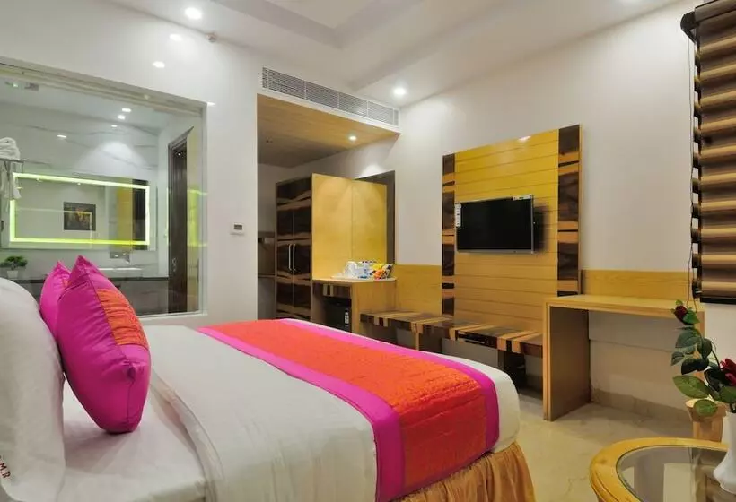 호텔 The Gold Regency