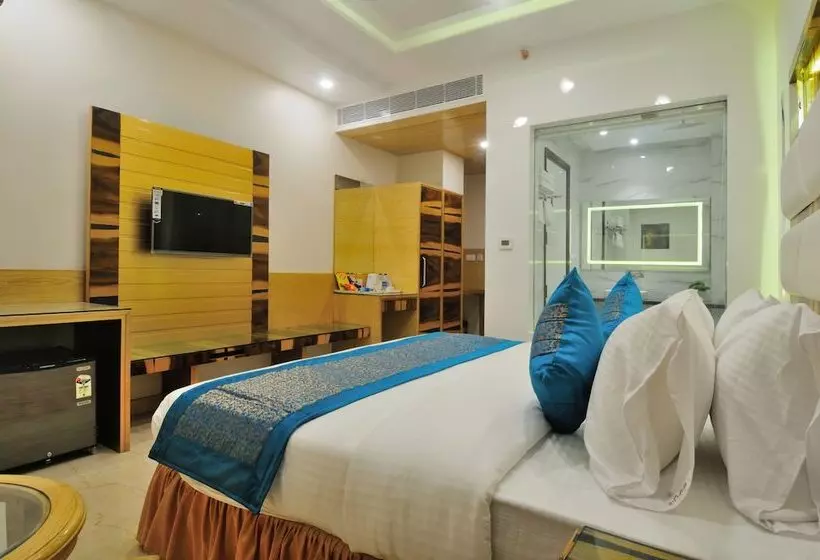 호텔 The Gold Regency