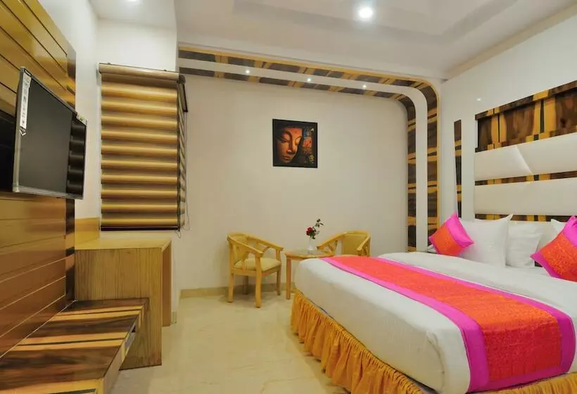 호텔 The Gold Regency