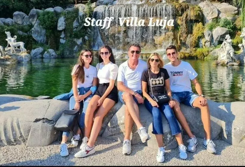 B&b Villa Luja Resort
