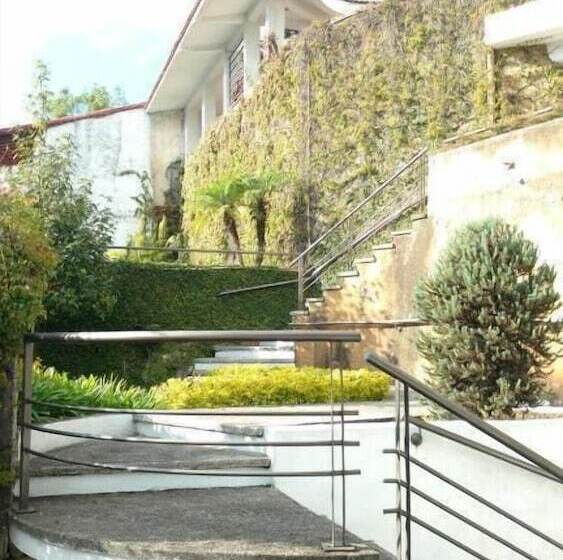 Bed and Breakfast Casa Cielo