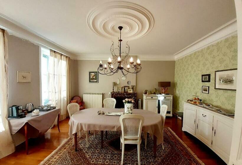 Bed and Breakfast Fleur De Senon