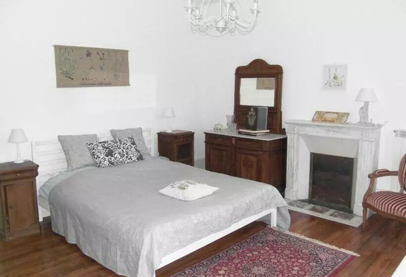 Bed and Breakfast Fleur De Senon