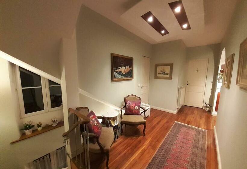 Bed and Breakfast Fleur De Senon