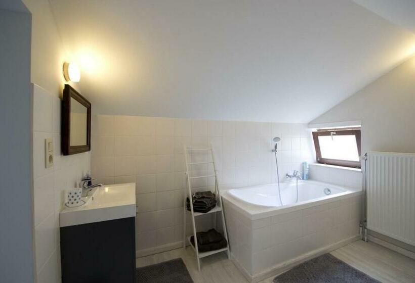 Bed and Breakfast Guesthouse Biolleke