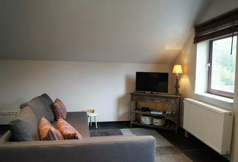 Aamiaismajoitus (B&B) Guesthouse Biolleke