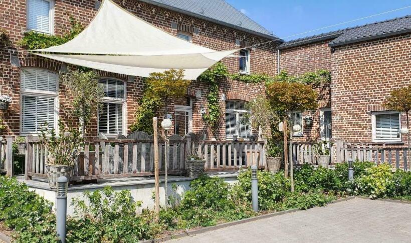 Bed and Breakfast Guesthouse Biolleke