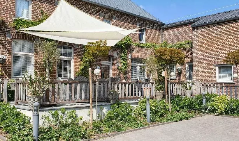 Aamiaismajoitus (B&B) Guesthouse Biolleke