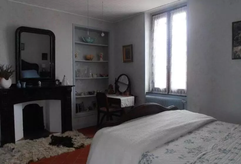 Aamiaismajoitus (B&B) L Orchidée