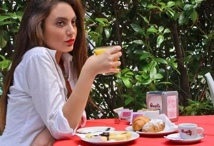 پانسیون La Maison De Monet