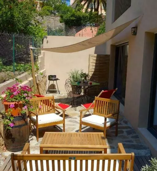 Majatalo Le Clos Saint Elme