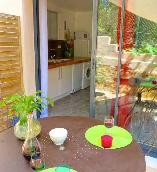 Majatalo Le Clos Saint Elme