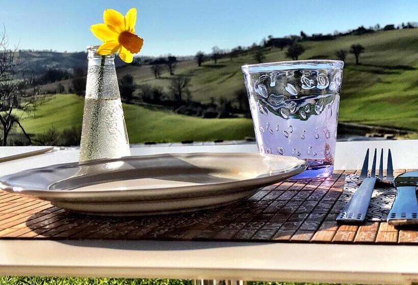 צימר Casale Delle Rondini