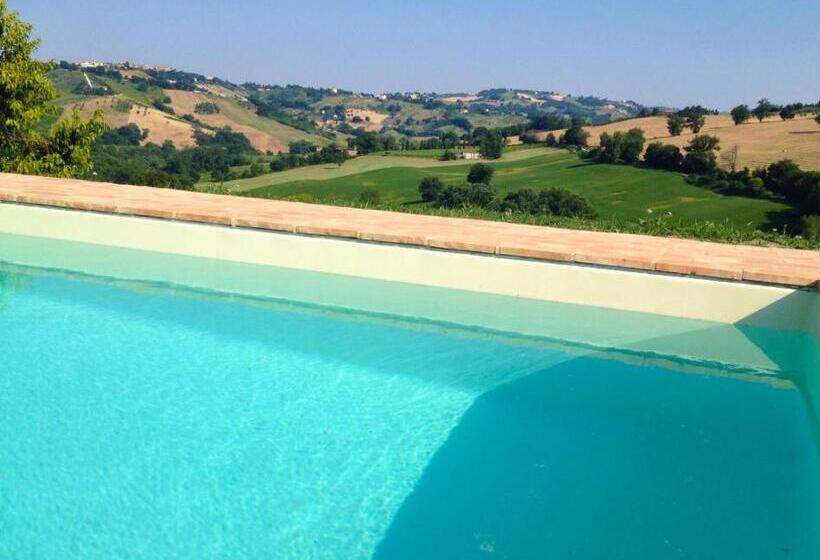 צימר Casale Delle Rondini