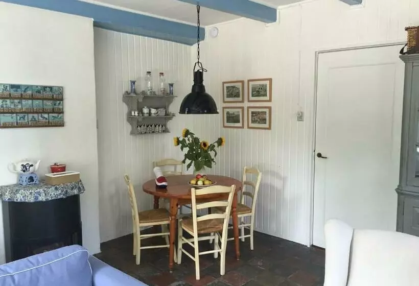 Aamiaismajoitus (B&B) Droomgaerd