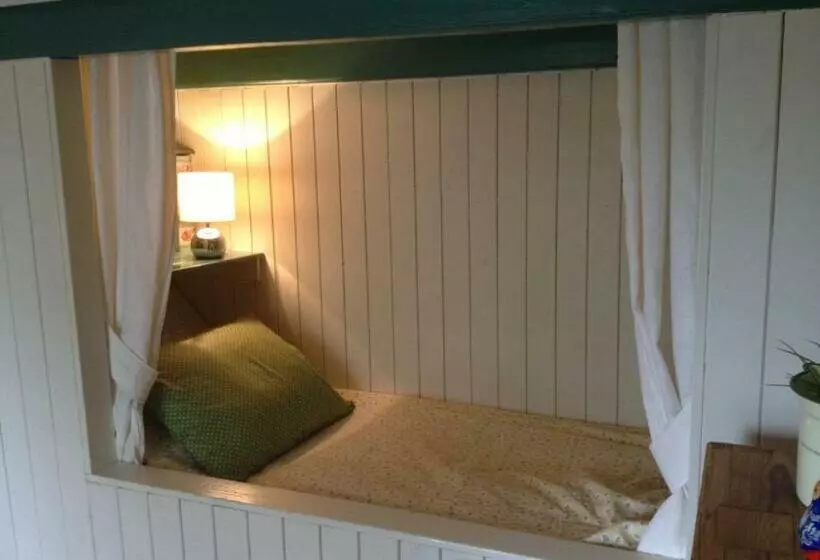 Aamiaismajoitus (B&B) Droomgaerd