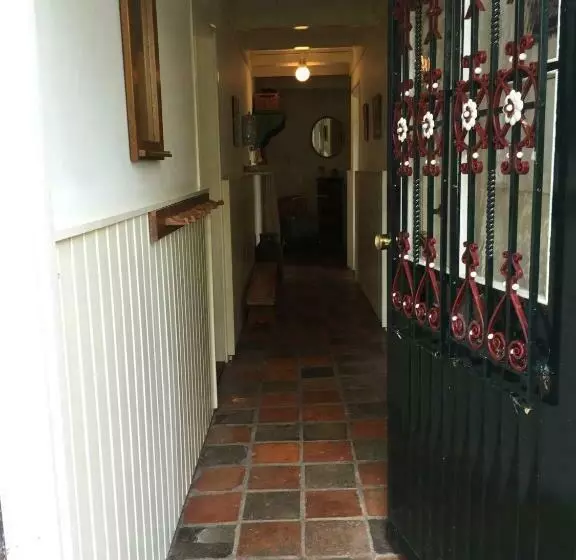 Aamiaismajoitus (B&B) Droomgaerd