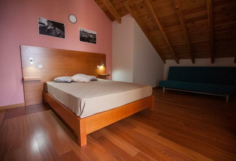 تختخواب و صبحانه Pico Da Saudade