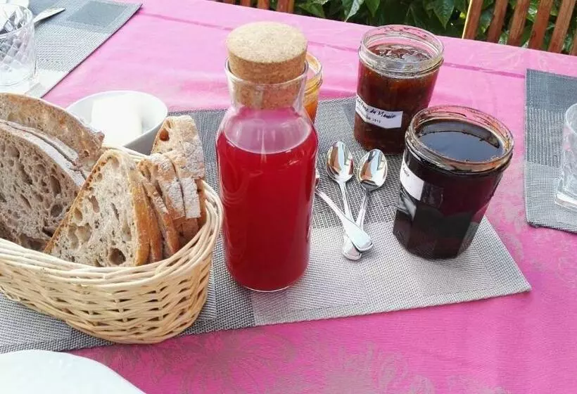 تختخواب و صبحانه Résidence De Vaux