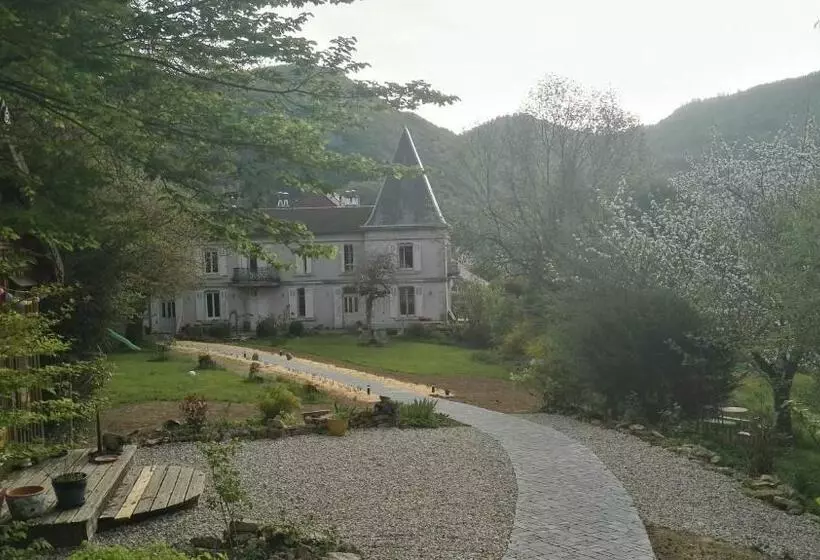 تختخواب و صبحانه Résidence De Vaux