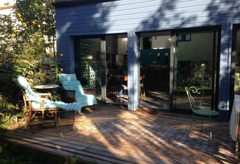 ペンション La Maison Bleue