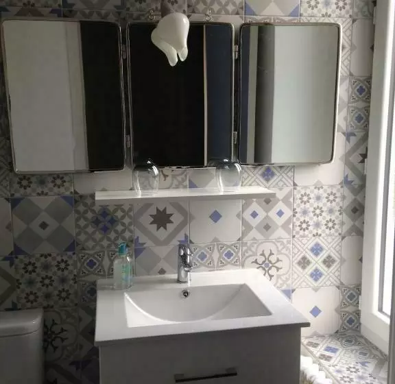 ペンション La Maison Bleue