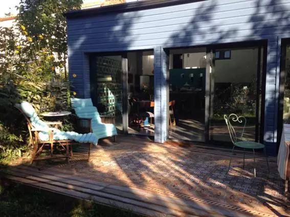 ペンション La Maison Bleue