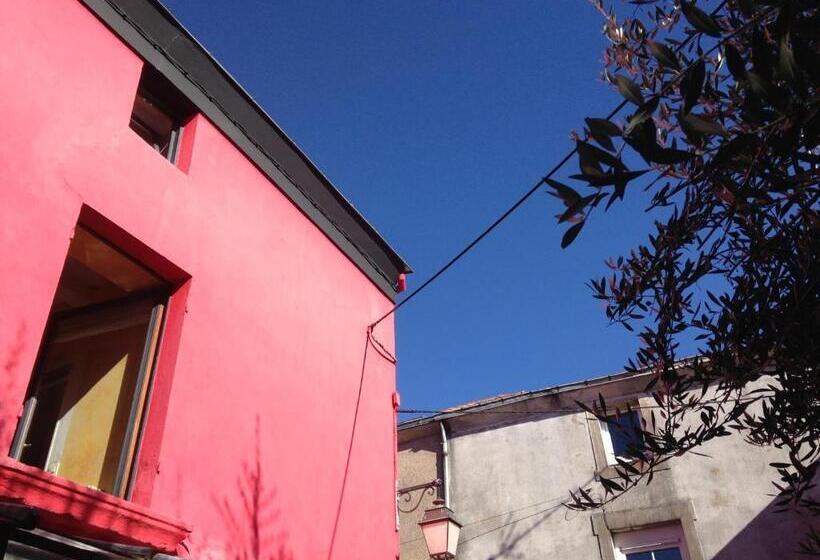 ペンション La Maison Bleue