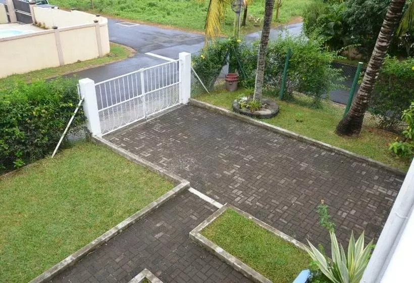 پانسیون Les Gentilhommieres Guest House