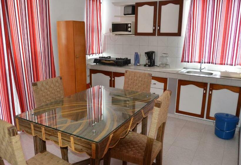 פנסיון Les Gentilhommieres Guest House