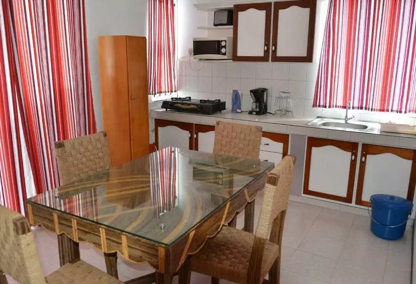 پانسیون Les Gentilhommieres Guest House