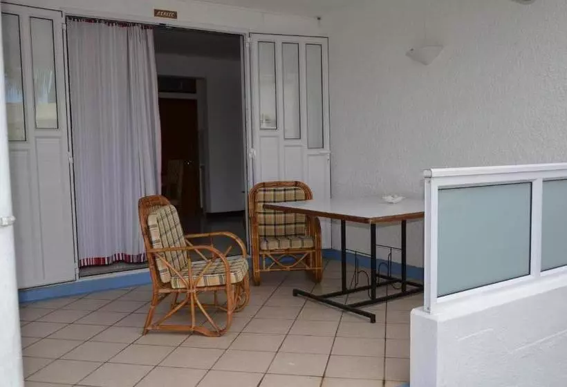 پانسیون Les Gentilhommieres Guest House