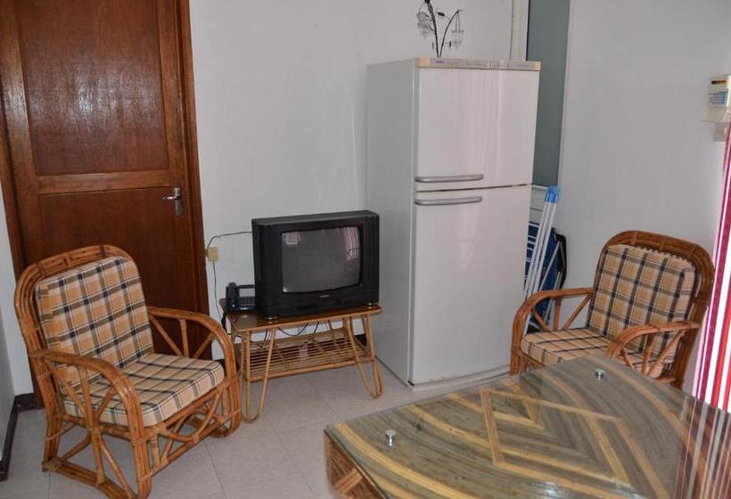 פנסיון Les Gentilhommieres Guest House