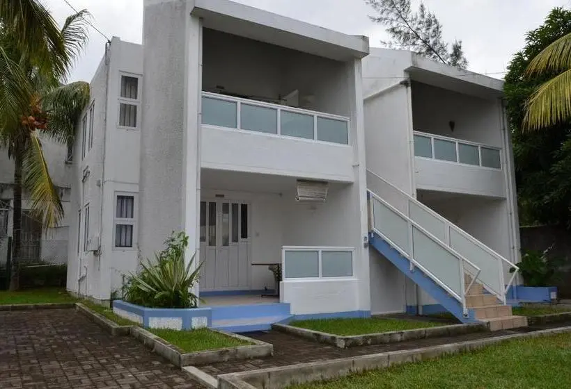 پانسیون Les Gentilhommieres Guest House