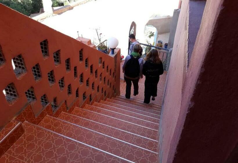 פנסיון Riad La Fleur