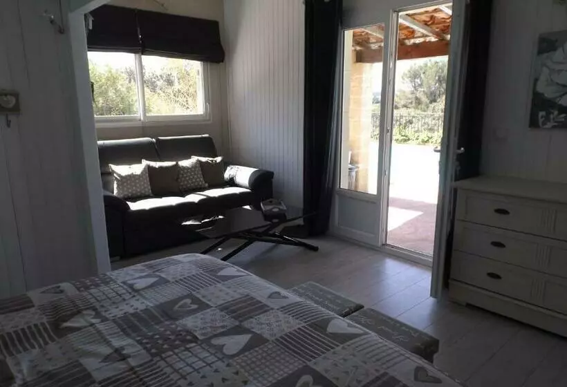 Aamiaismajoitus (B&B) Gite Les Bois 1