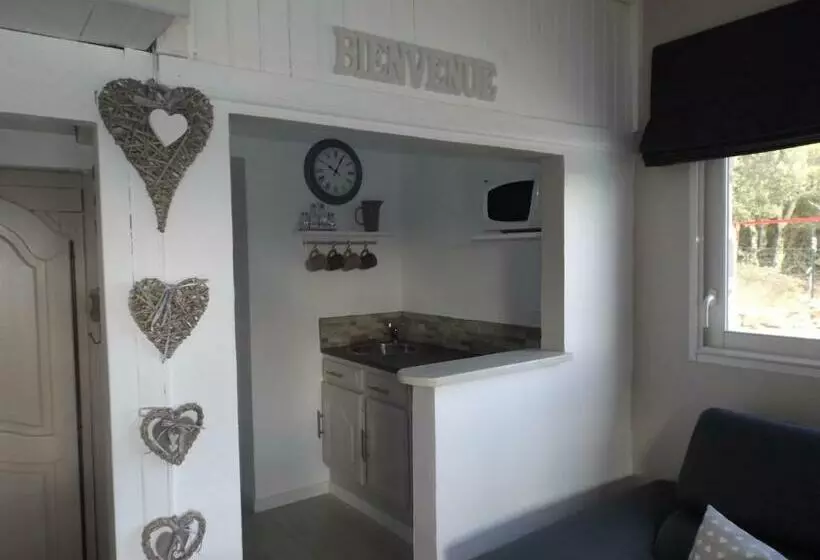 Aamiaismajoitus (B&B) Gite Les Bois 1