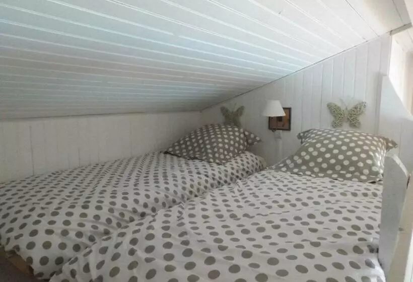 Aamiaismajoitus (B&B) Gite Les Bois 1