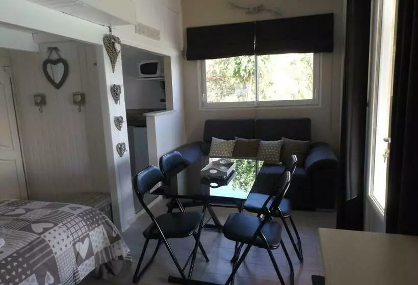 Aamiaismajoitus (B&B) Gite Les Bois 1