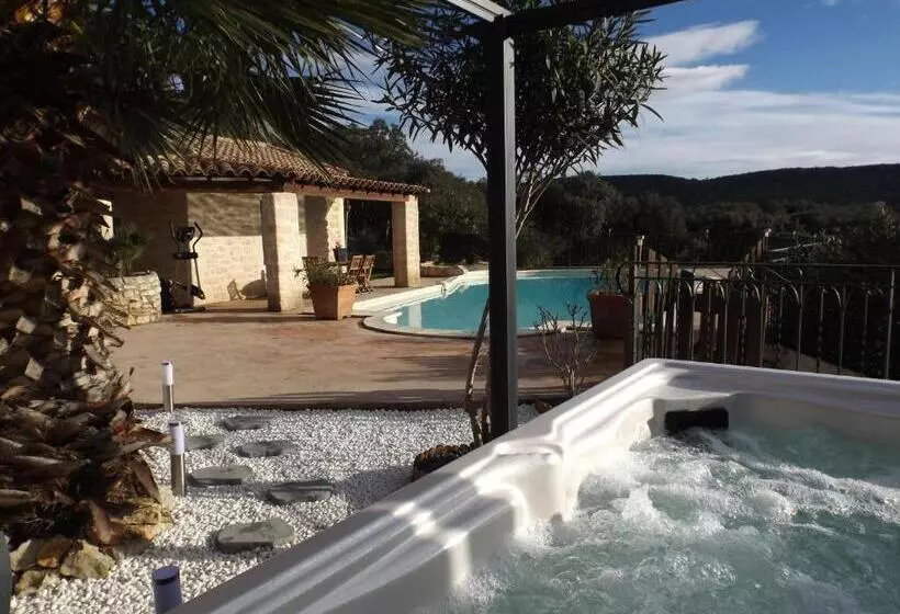 Aamiaismajoitus (B&B) Gite Les Bois 1