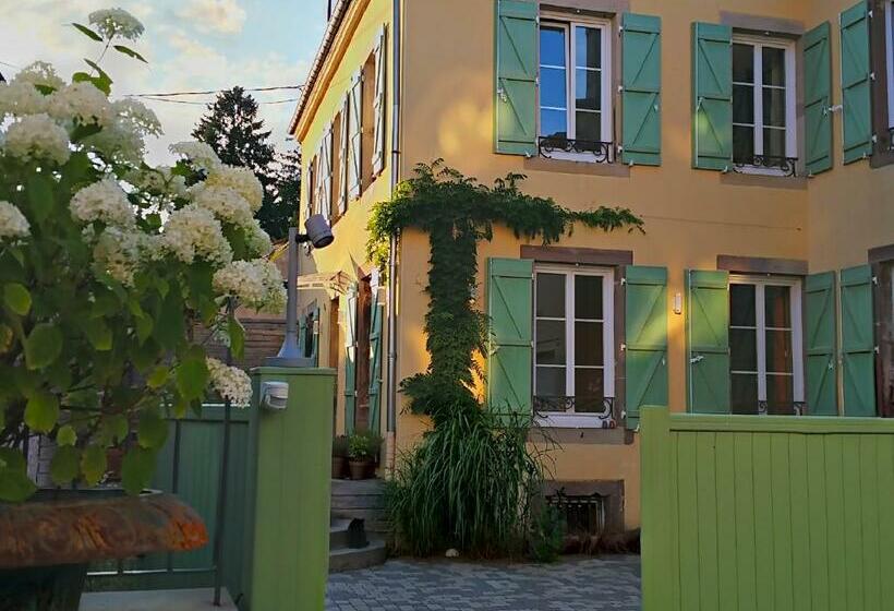 مبيت وإفطار La Chouette Maison   Chambres D Hôtes Et Gîte En Ville