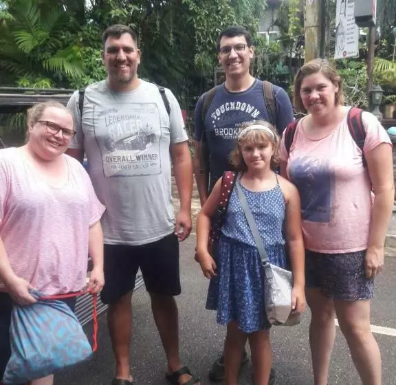 تختخواب و صبحانه Residence House