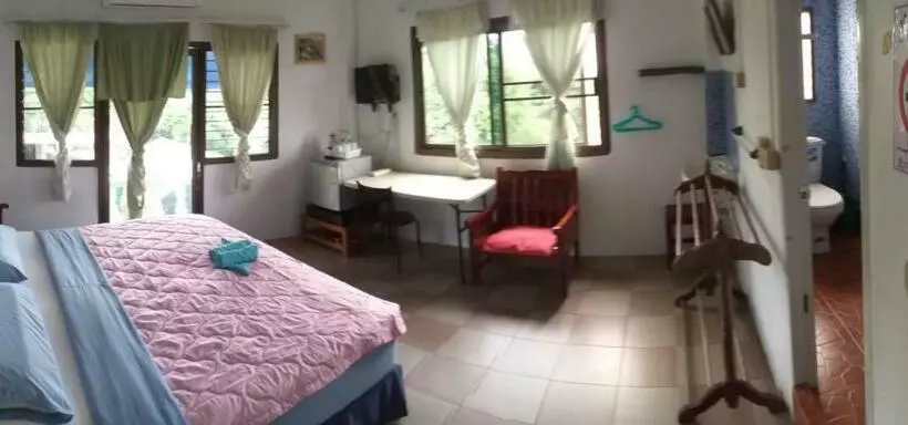 تختخواب و صبحانه Residence House