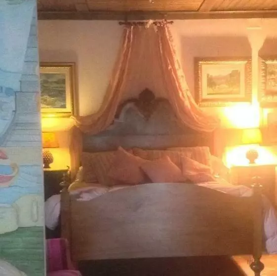 Aamiaismajoitus (B&B) Villa Ludoniccò
