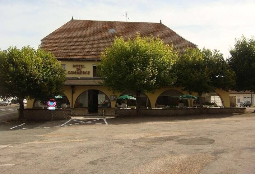 בית מלון כפרי Hôtel Du Commerce