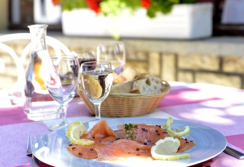 בית מלון כפרי Hôtel Du Commerce