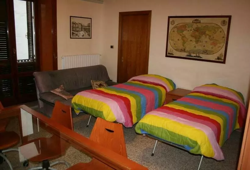 پانسیون Jll Room
