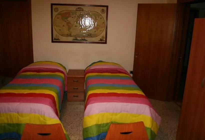 پانسیون Jll Room