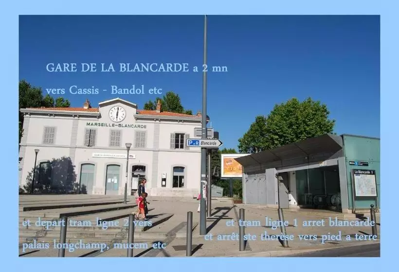 تختخواب و صبحانه Pied à Terre En Ville