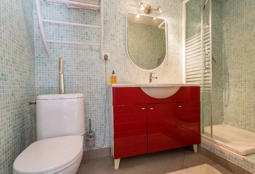 تختخواب و صبحانه Pied à Terre En Ville